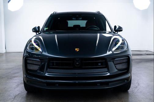 Volcano Grey Metallic 2024 Porsche Macan Macan Sport Edition