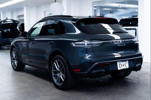 Volcano Grey Metallic 2024 Porsche Macan Macan Sport Edition