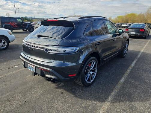 2024 Porsche Macan Macan Sport Edition