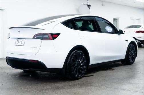 2022 Tesla Model Y Performance Dual Motor All-Wheel Drive
