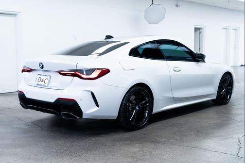 Alpine White 2023 BMW M440 i xDrive