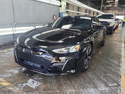 2023 Audi e-tron GT Premium Plus quattro