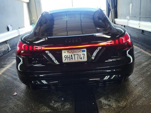 2023 Audi e-tron GT Premium Plus quattro