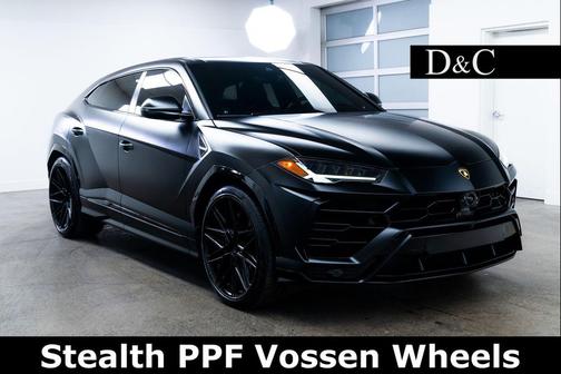 2022 Lamborghini Urus Base