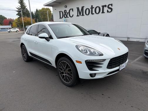 2015 Porsche Macan S
