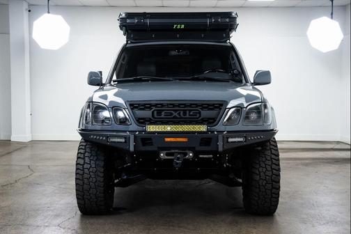 2000 Lexus LX 470 Base