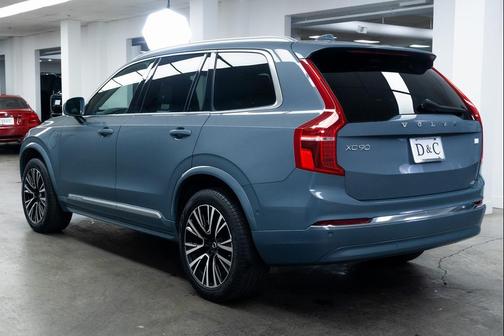 2023 Volvo XC90 Recharge Plug-In Hybrid T8 Plus Bright Theme 7-Seater