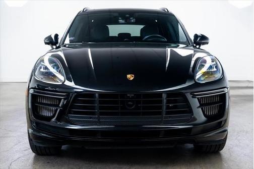 2020 Porsche Macan Turbo
