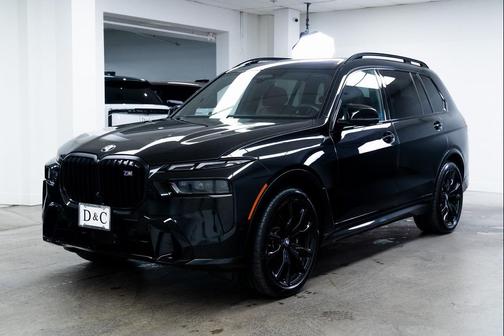 2025 BMW X7 M60i