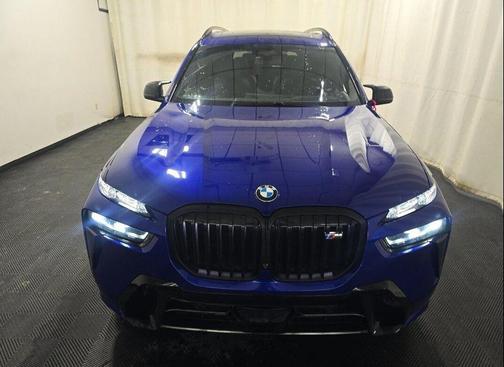 2024 BMW X7 M60i