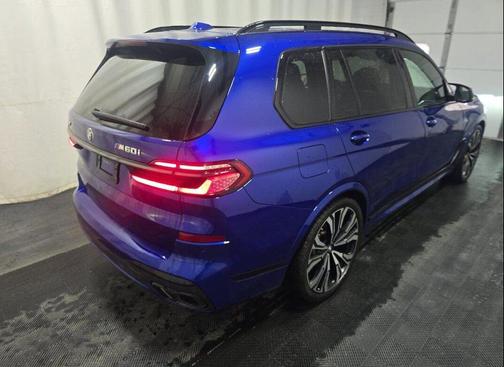 2024 BMW X7 M60i
