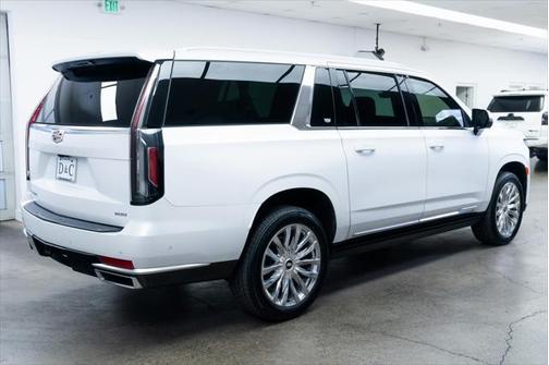 2023 Cadillac Escalade ESV Premium Luxury