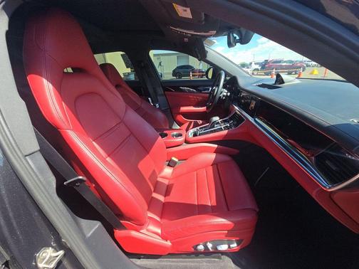 2021 Porsche Panamera 4 Executive