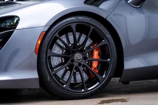 Anthracite 2024 McLaren Artura Performance