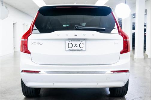 2024 Volvo XC90 Recharge Plug-In Hybrid T8 Plus Bright Theme 7-Seater