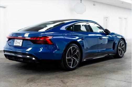 2023 Audi RS e-tron GT quattro