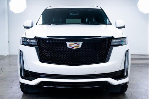 2022 Cadillac Escalade ESV Sport