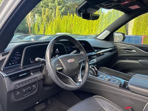 2022 Cadillac Escalade ESV Sport