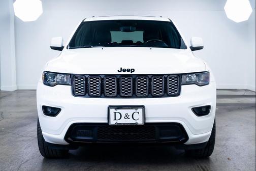 2022 Jeep Grand Cherokee Altitude