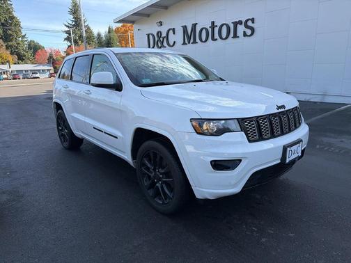 2022 Jeep Grand Cherokee Laredo