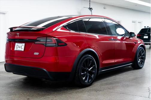 2022 Tesla Model X Plaid