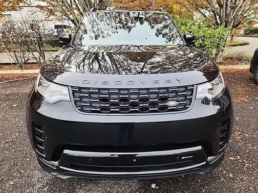 2023 Land Rover Discovery P300 S R-Dynamic