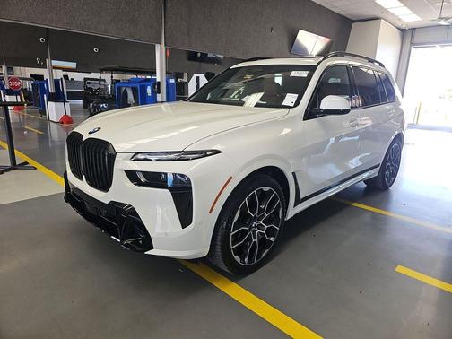 2024 BMW X7 xDrive40i