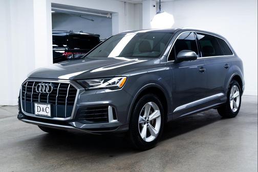 Samurai Gray Metallic 2021 Audi Q7 55 Premium
