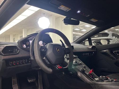 2018 Lamborghini Huracan Performante