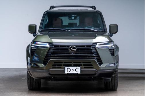 Nori Green Pearl 2024 Lexus GX 550 Premium+