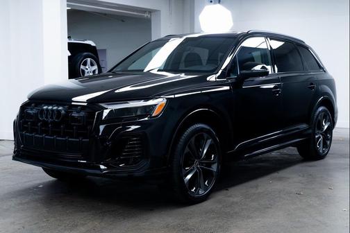 2025 Audi Q7 55 Premium Plus