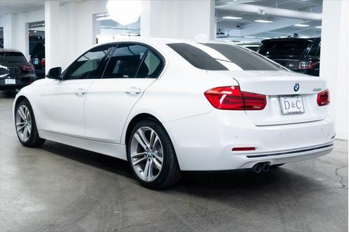 2017 BMW 330 330i
