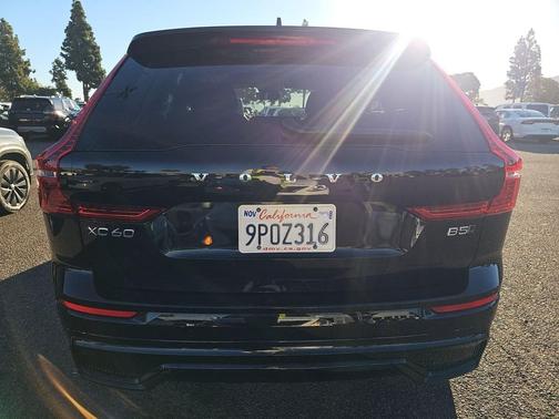 2025 Volvo XC60 B5 Plus