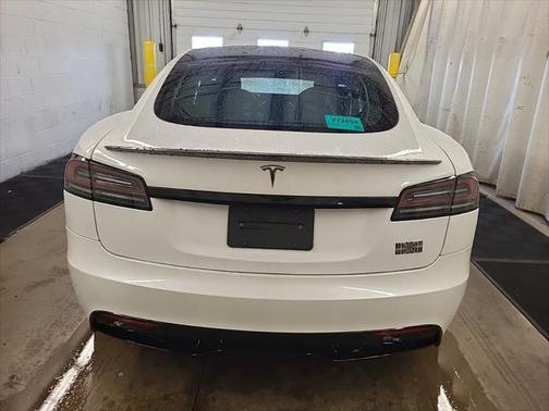 2022 Tesla Model S Plaid
