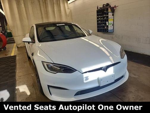 2022 Tesla Model S Plaid
