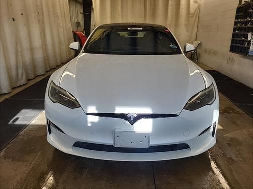 2022 Tesla Model S Plaid