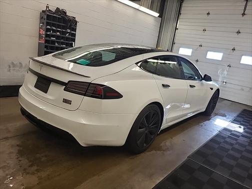 2022 Tesla Model S Plaid