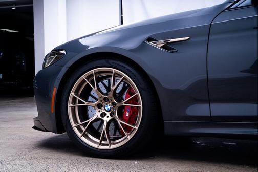 Brands Hatch Grey Metallic 2022 BMW M5 Base