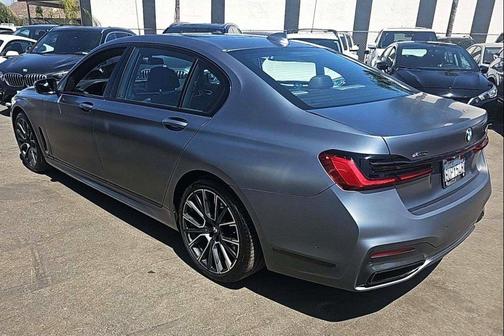 2021 BMW 750 i xDrive