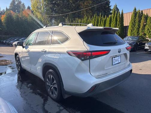 2020 Toyota Highlander Hybrid XLE