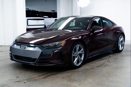 2022 Audi e-tron GT Premium Plus