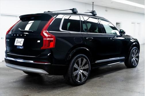2022 Volvo XC90 Recharge Plug-In Hybrid T8 Inscription 7 Passenger