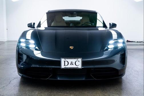 2020 Porsche Taycan Turbo