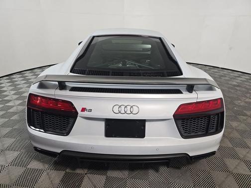 2017 Audi R8 5.2 V10 plus