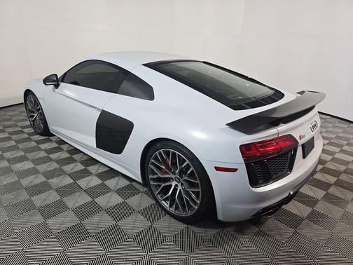 2017 Audi R8 5.2 V10 plus