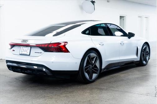 2023 Audi RS e-tron GT quattro