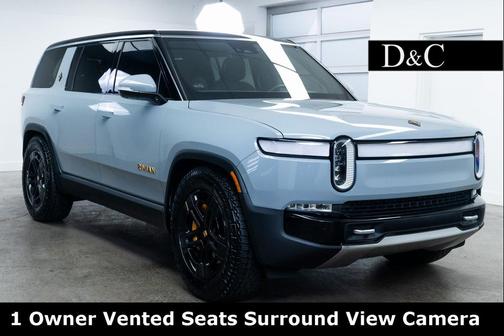 2023 Rivian R1S Adventure