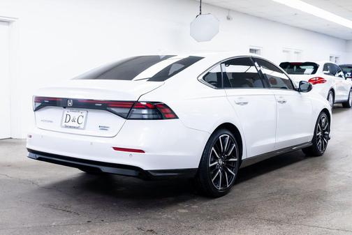 2023 Honda Accord Hybrid Touring