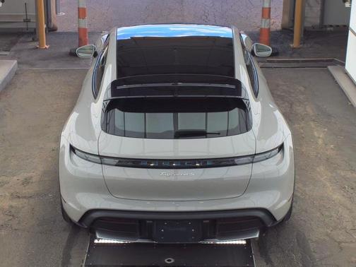 2021 Porsche Taycan 4S