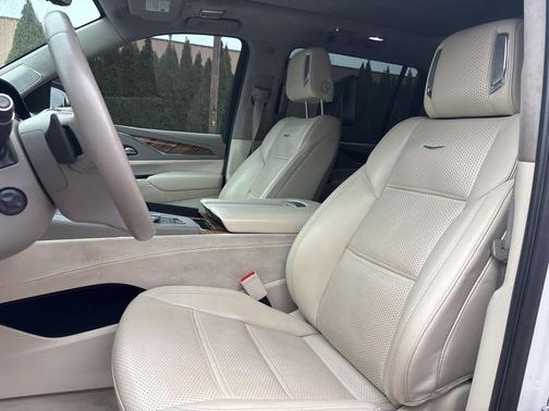 2021 Cadillac Escalade ESV Sport Platinum